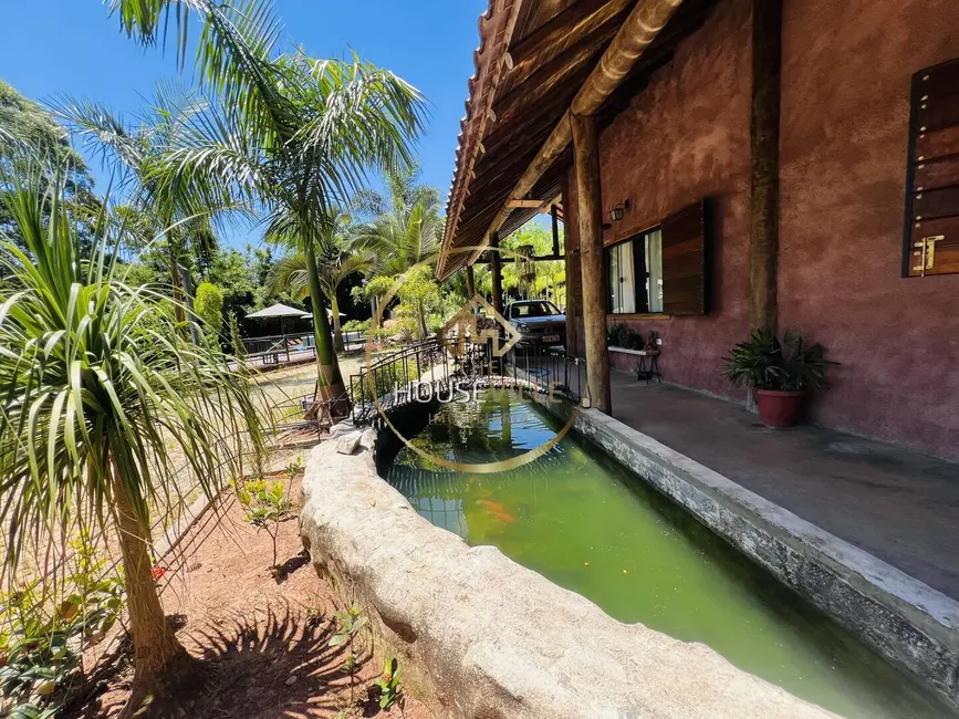 Sítio / Rancho com 7 quartos à venda, 121m2 em Paraibuna - SP - imagem 6 Foto 6 de Sítio / Rancho com 7 quartos à venda, 121m2 em Paraibuna - SP
