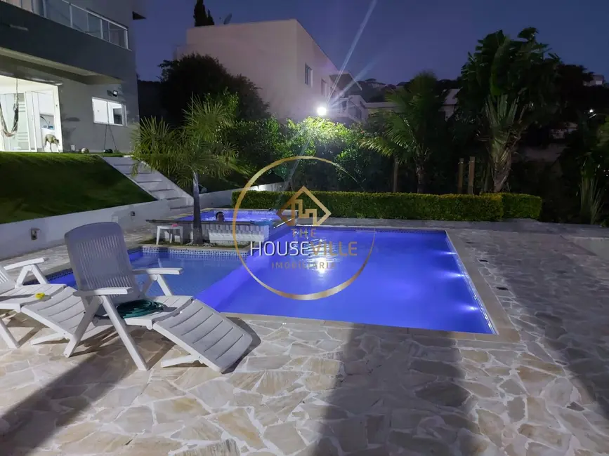 Foto 3 de Casa de Condomínio com 3 quartos à venda, 300m2 em Jardim Terras de Santa Helena, Jacarei - SP