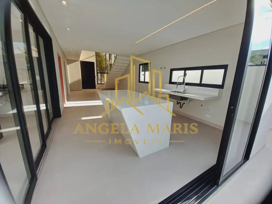 Foto 1 de Casa de Condomínio com 3 quartos à venda, 200m2 em Cacapava - SP