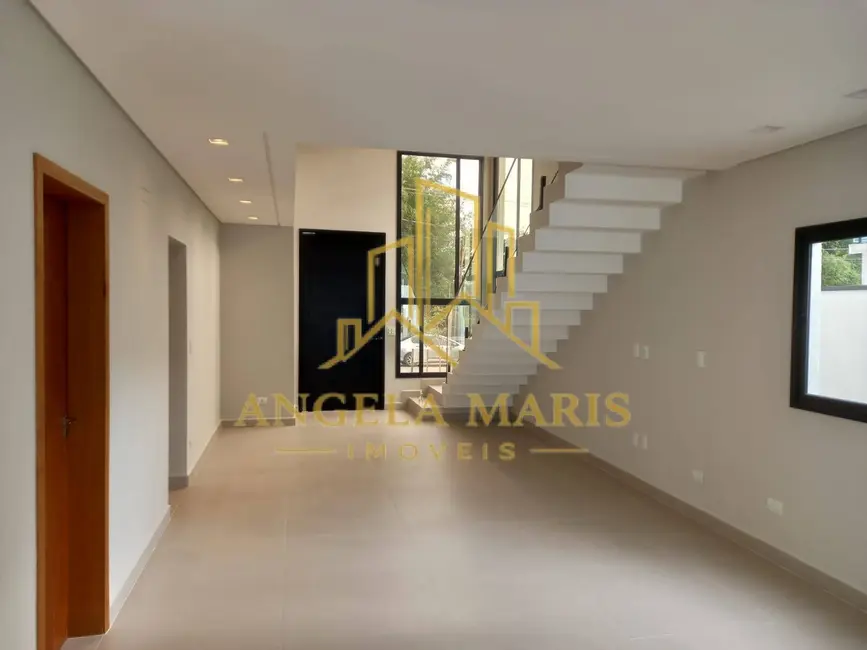 Foto 3 de Casa de Condomínio com 3 quartos à venda, 200m2 em Cacapava - SP