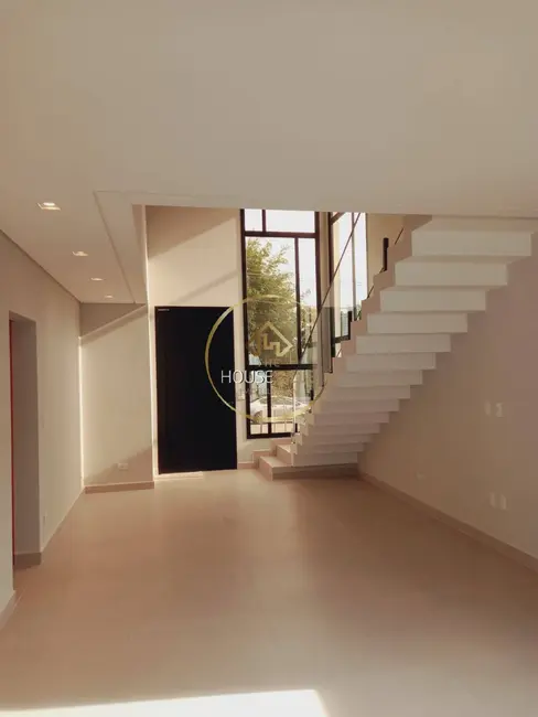 Foto 3 de Casa de Condomínio com 3 quartos à venda, 200m2 em Cacapava - SP