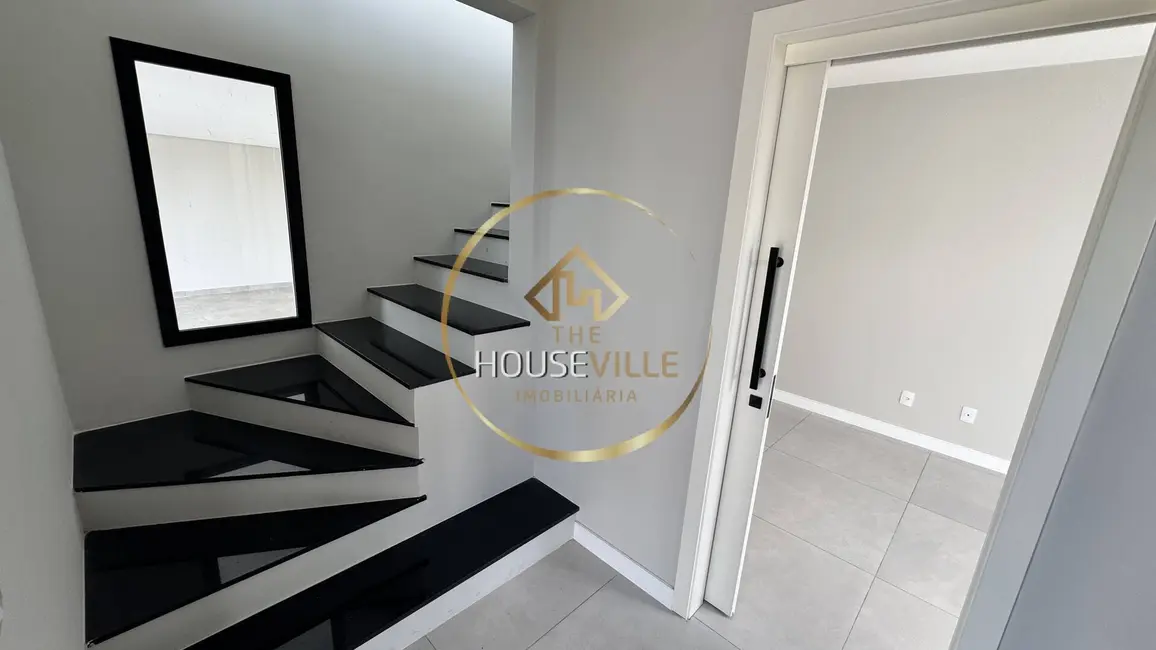 Foto 5 de Casa de Condomínio com 4 quartos à venda, 220m2 em Sao Jose Dos Campos - SP