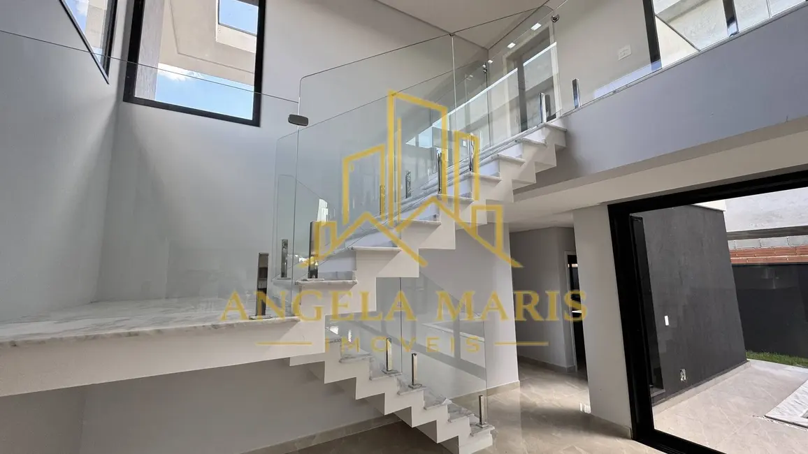 Casa de Condomínio com 3 quartos à venda, 280m2 em Sao Jose Dos Campos - SP - imagem 4 Foto 4 de Casa de Condomínio com 3 quartos à venda, 280m2 em Sao Jose Dos Campos - SP