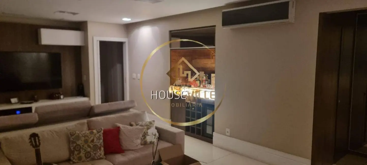 Apartamento com 3 quartos à venda, 194m2 em Sao Jose Dos Campos - SP - imagem 3 Foto 3 de Apartamento com 3 quartos à venda, 194m2 em Sao Jose Dos Campos - SP