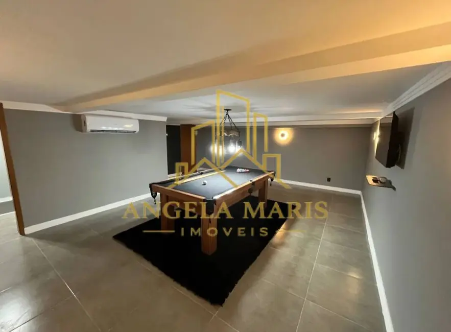 Casa de Condomínio com 4 quartos à venda e para alugar, 388m2 em Sao Jose Dos Campos - SP - imagem 9 Foto 9 de Casa de Condomínio com 4 quartos à venda e para alugar, 388m2 em Sao Jose Dos Campos - SP