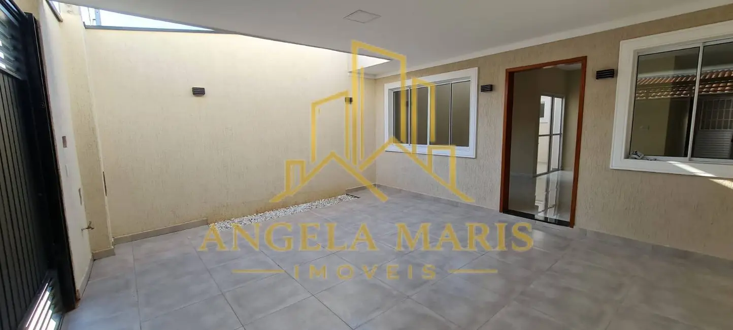 Casa com 3 quartos à venda, 140m2 em Loteamento Villa Branca, Jacarei - SP - imagem 5 Foto 5 de Casa com 3 quartos à venda, 140m2 em Loteamento Villa Branca, Jacarei - SP