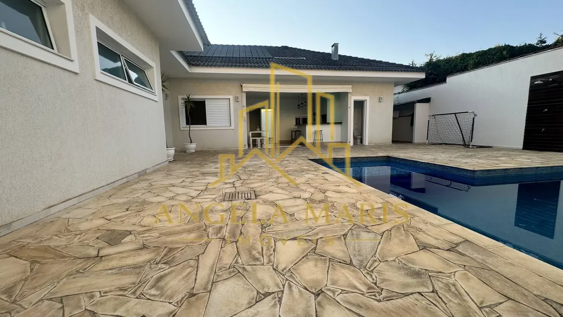 Casa de Condomínio com 4 quartos à venda, 600m2 em Residencial Santa Helena, Cacapava - SP - imagem 4 Foto 4 de Casa de Condomínio com 4 quartos à venda, 600m2 em Residencial Santa Helena, Cacapava - SP