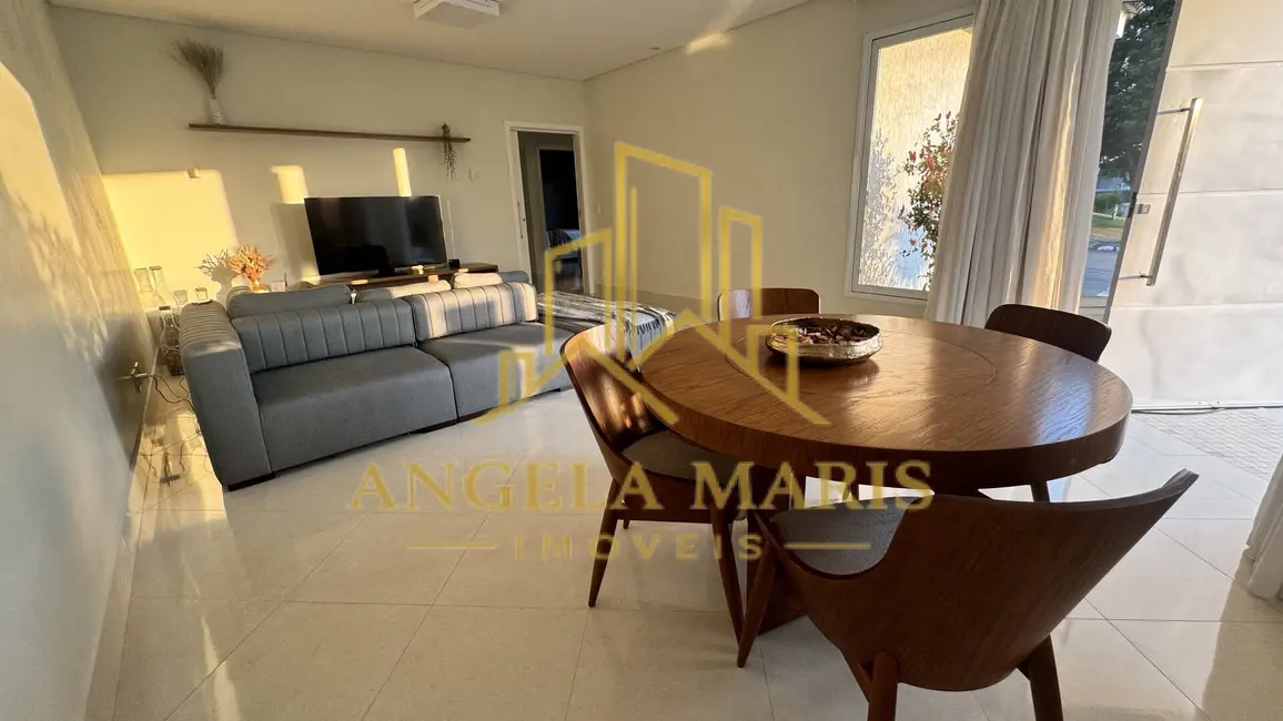 Casa de Condomínio com 4 quartos à venda, 600m2 em Residencial Santa Helena, Cacapava - SP - imagem 1 Foto 1 de Casa de Condomínio com 4 quartos à venda, 600m2 em Residencial Santa Helena, Cacapava - SP