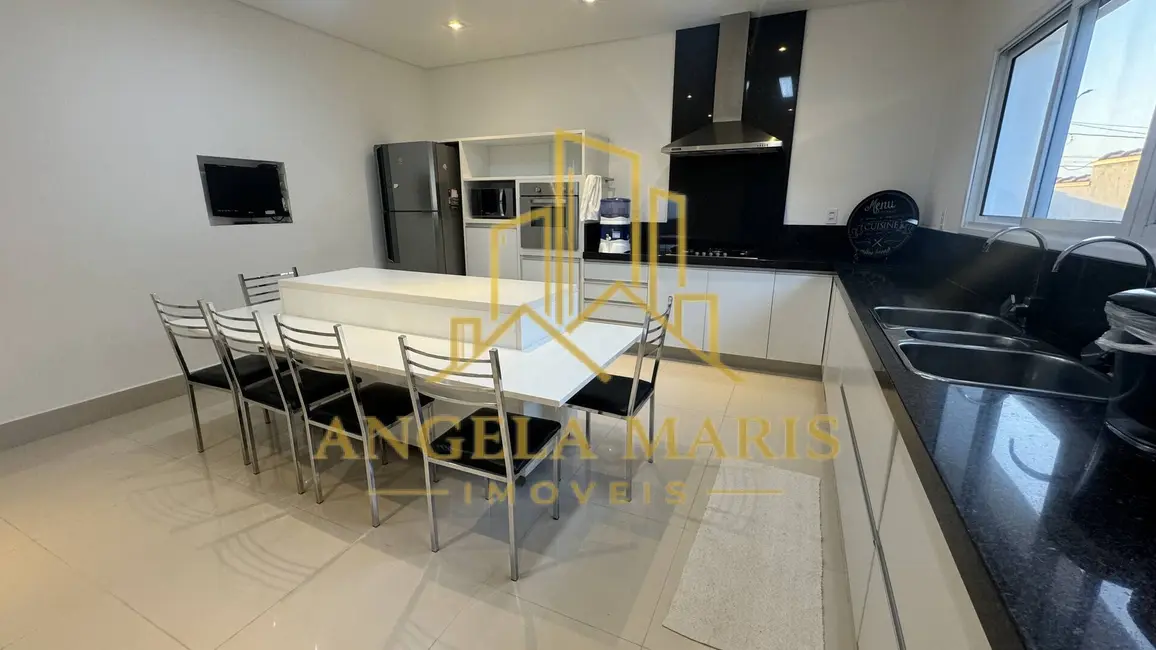 Casa de Condomínio com 4 quartos à venda, 600m2 em Residencial Santa Helena, Cacapava - SP - imagem 7 Foto 7 de Casa de Condomínio com 4 quartos à venda, 600m2 em Residencial Santa Helena, Cacapava - SP