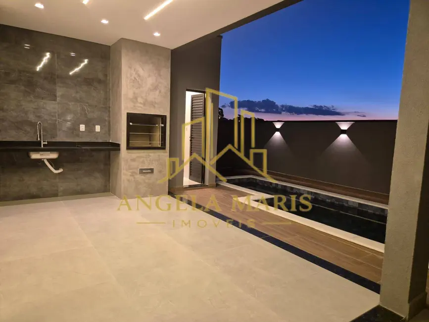 Casa de Condomínio com 3 quartos à venda, 135m2 em Cacapava - SP - imagem 2 Foto 2 de Casa de Condomínio com 3 quartos à venda, 135m2 em Cacapava - SP