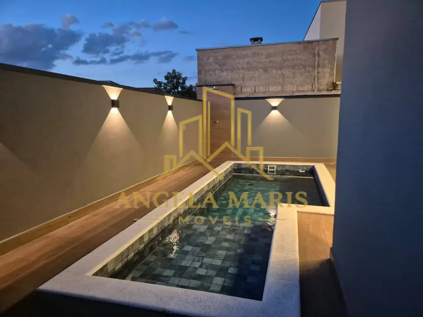 Casa de Condomínio com 3 quartos à venda, 135m2 em Cacapava - SP - imagem 3 Foto 3 de Casa de Condomínio com 3 quartos à venda, 135m2 em Cacapava - SP