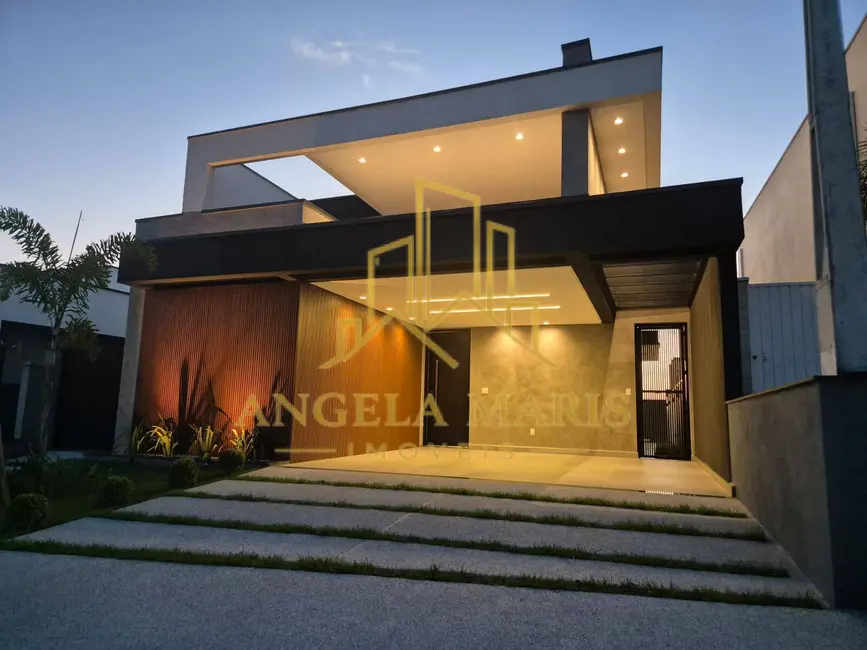 Casa de Condomínio com 3 quartos à venda, 135m2 em Cacapava - SP - imagem 1 Foto 1 de Casa de Condomínio com 3 quartos à venda, 135m2 em Cacapava - SP