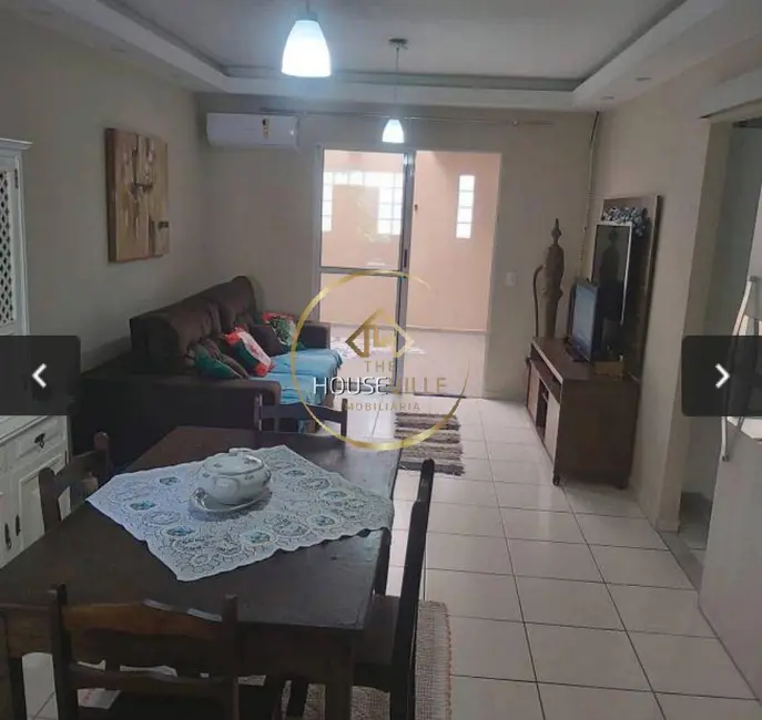 Foto 2 de Casa com 3 quartos à venda, 140m2 em Sao Jose Dos Campos - SP