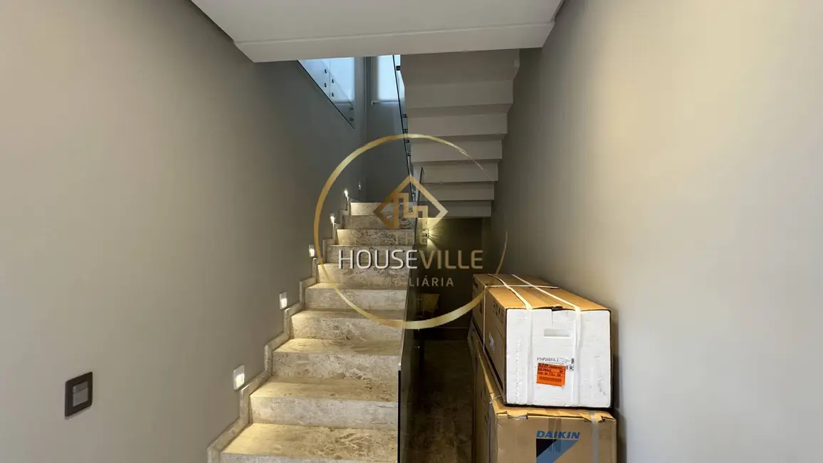 Casa de Condomínio com 4 quartos à venda, 330m2 em Sao Jose Dos Campos - SP - imagem 5 Foto 5 de Casa de Condomínio com 4 quartos à venda, 330m2 em Sao Jose Dos Campos - SP