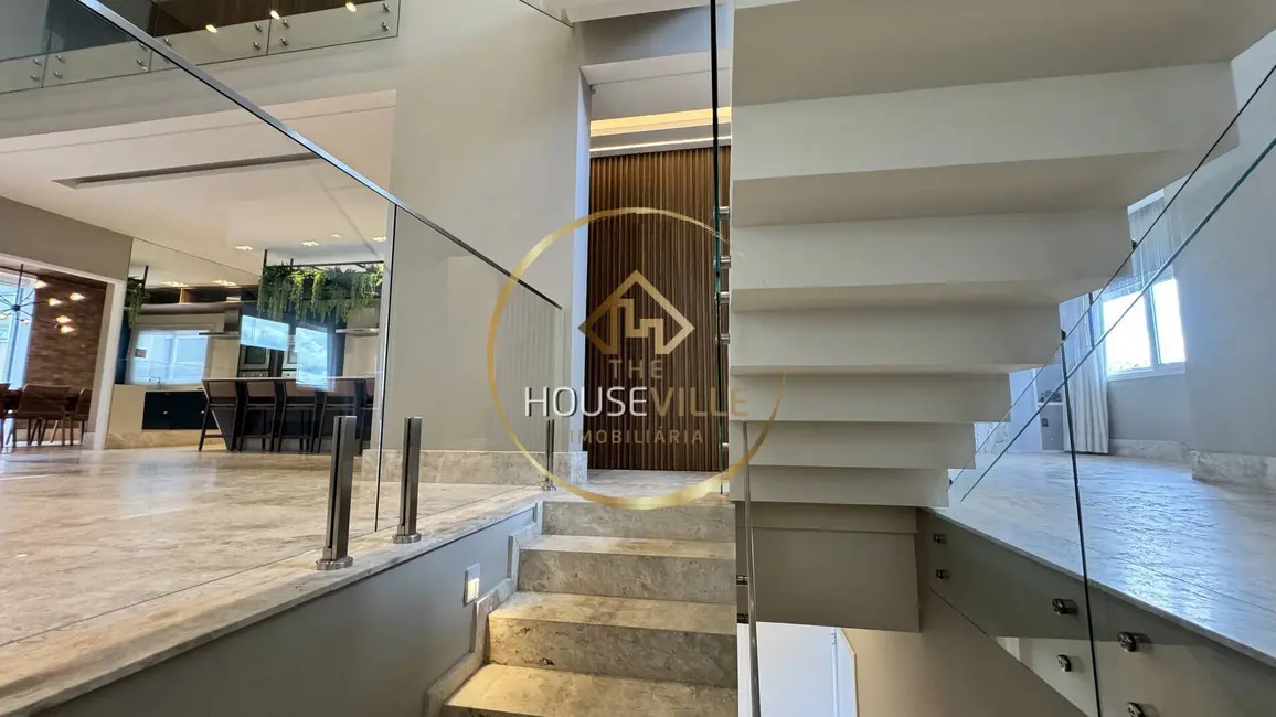 Casa de Condomínio com 4 quartos à venda, 330m2 em Sao Jose Dos Campos - SP - imagem 7 Foto 7 de Casa de Condomínio com 4 quartos à venda, 330m2 em Sao Jose Dos Campos - SP