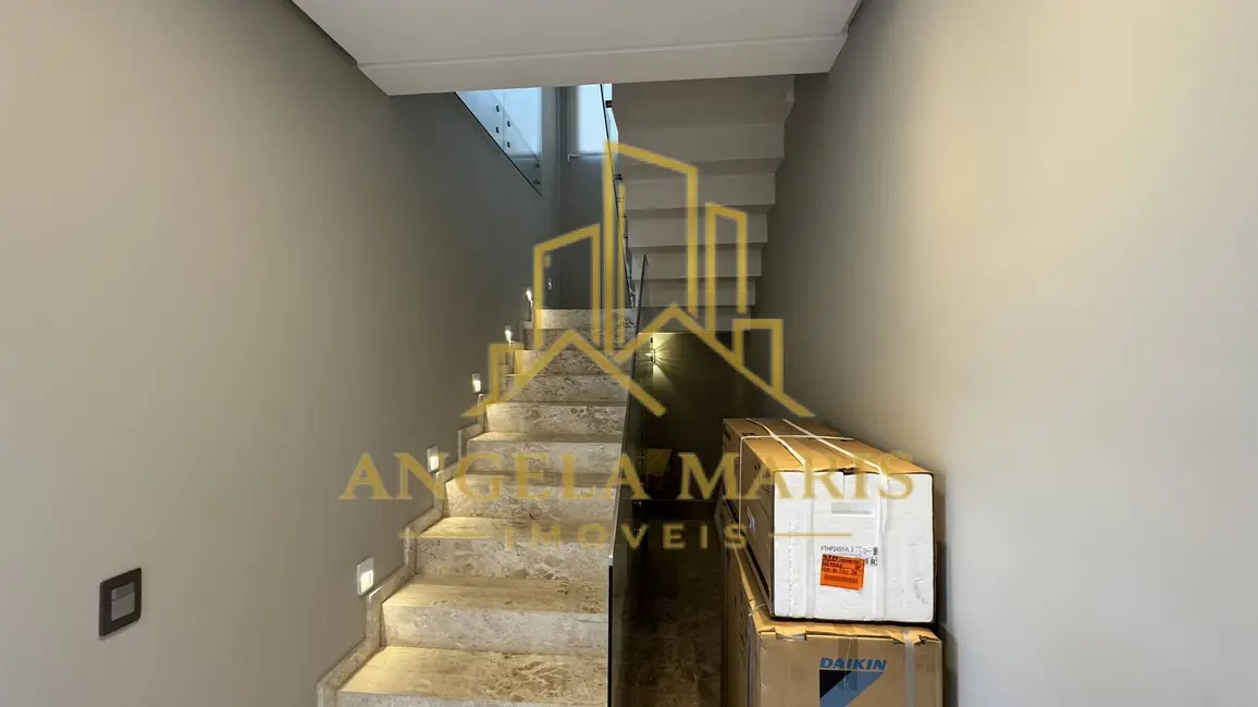 Foto 8 de Casa de Condomínio com 4 quartos à venda, 330m2 em Sao Jose Dos Campos - SP