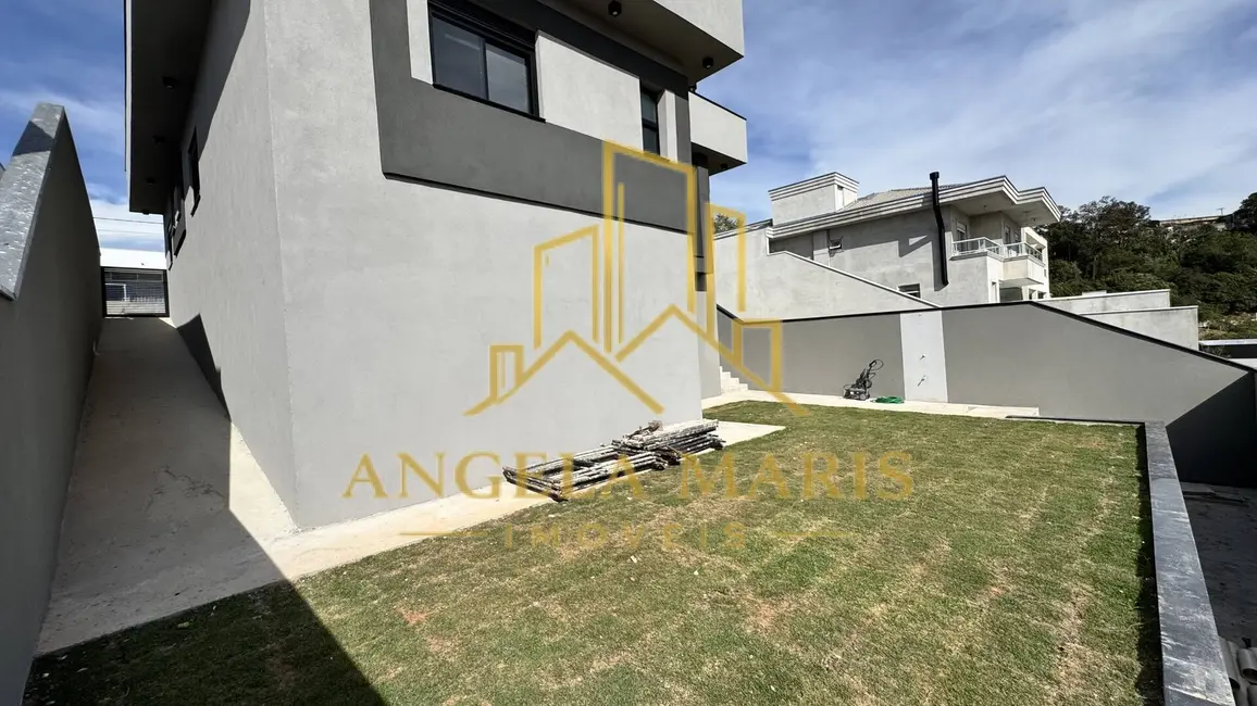 Casa de Condomínio com 3 quartos à venda, 361m2 em Sao Jose Dos Campos - SP - imagem 4 Foto 4 de Casa de Condomínio com 3 quartos à venda, 361m2 em Sao Jose Dos Campos - SP