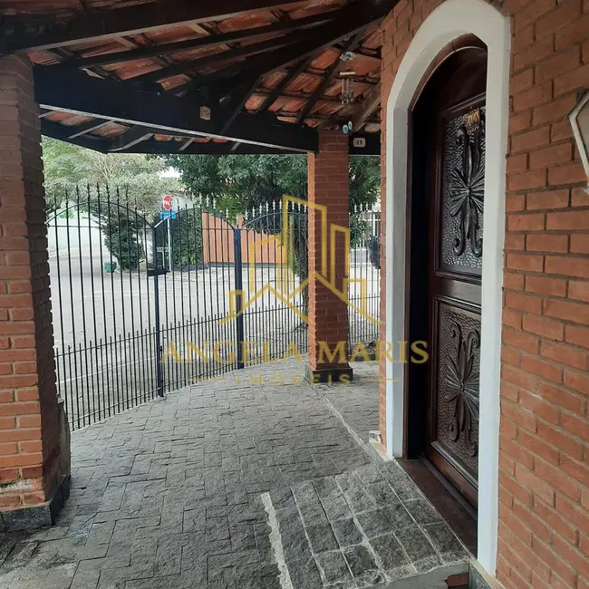 Foto 3 de Casa com 3 quartos à venda, 255m2 em Sao Jose Dos Campos - SP