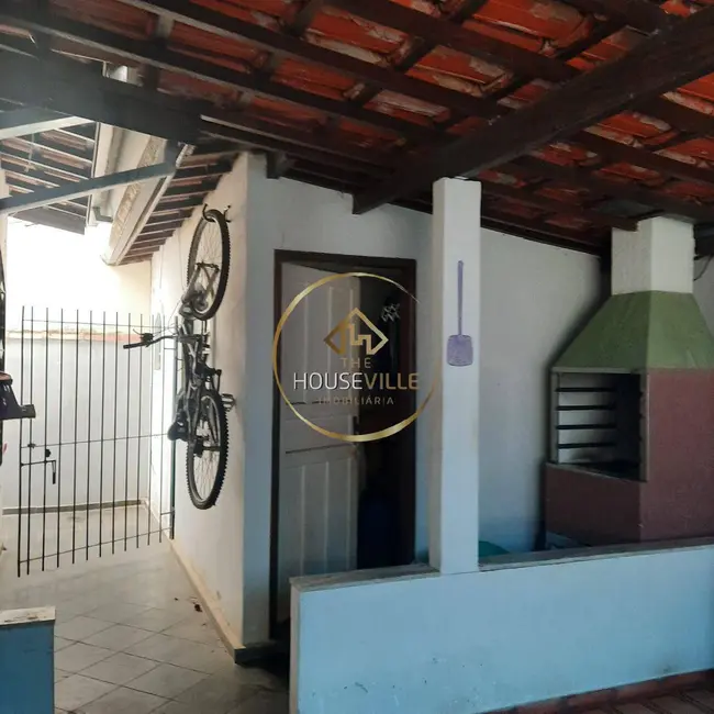 Casa com 3 quartos à venda, 255m2 em Sao Jose Dos Campos - SP - imagem 5 Foto 5 de Casa com 3 quartos à venda, 255m2 em Sao Jose Dos Campos - SP