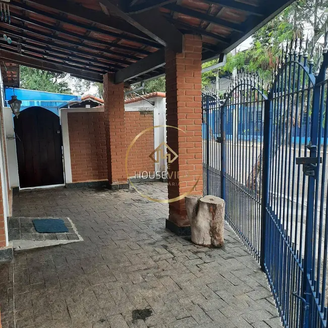 Casa com 3 quartos à venda, 255m2 em Sao Jose Dos Campos - SP - imagem 2 Foto 2 de Casa com 3 quartos à venda, 255m2 em Sao Jose Dos Campos - SP