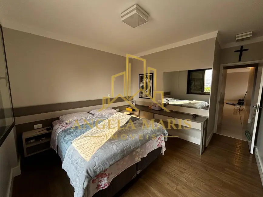 Apartamento com 4 quartos à venda, 108m2 em Sao Jose Dos Campos - SP - imagem 8 Foto 8 de Apartamento com 4 quartos à venda, 108m2 em Sao Jose Dos Campos - SP