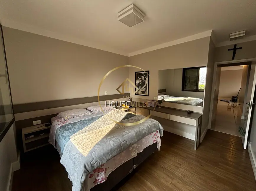 Apartamento com 4 quartos à venda, 108m2 em Sao Jose Dos Campos - SP - imagem 8 Foto 8 de Apartamento com 4 quartos à venda, 108m2 em Sao Jose Dos Campos - SP