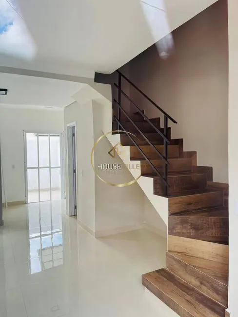 Foto 3 de Casa de Condomínio com 2 quartos à venda, 62m2 em Sao Jose Dos Campos - SP