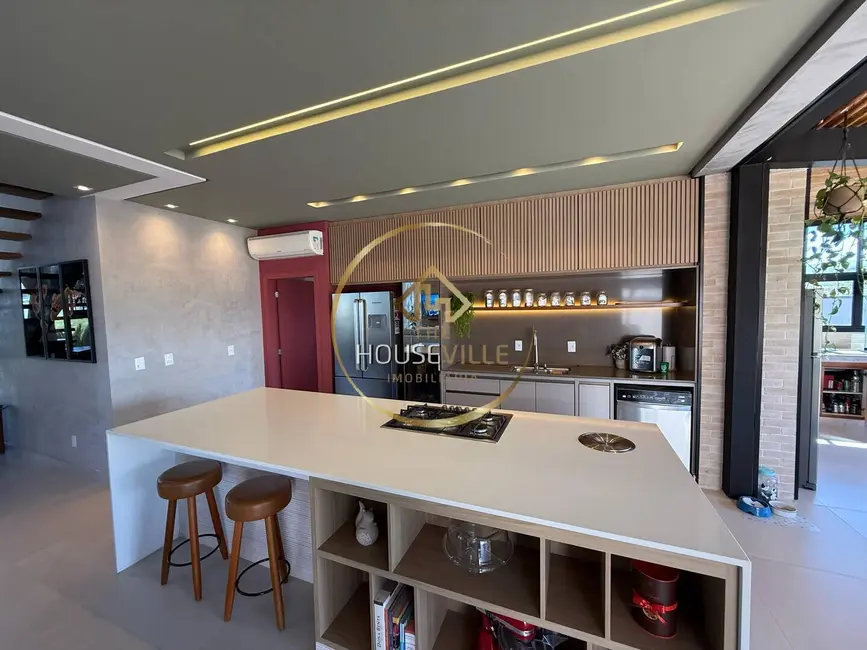 Foto 9 de Casa de Condomínio com 3 quartos à venda e para alugar, 312m2 em Condomínio Residencial Ecopark Bourbon, Cacapava - SP