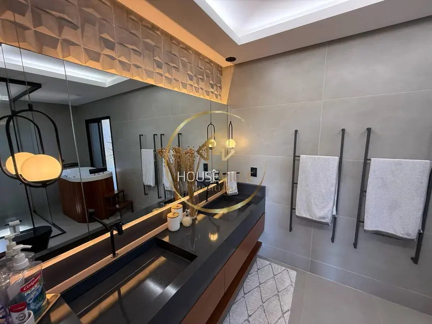 Foto 4 de Casa de Condomínio com 3 quartos à venda e para alugar, 312m2 em Condomínio Residencial Ecopark Bourbon, Cacapava - SP