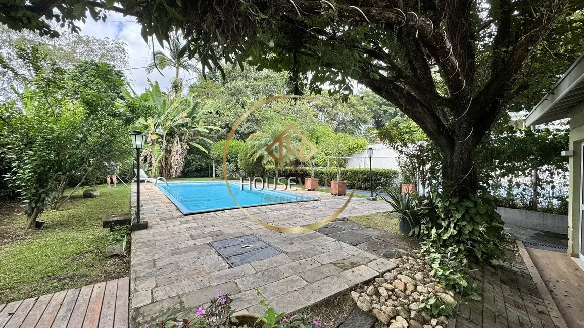 Casa com 4 quartos à venda, 1567m2 em Sao Jose Dos Campos - SP - imagem 1 Foto 1 de Casa com 4 quartos à venda, 1567m2 em Sao Jose Dos Campos - SP