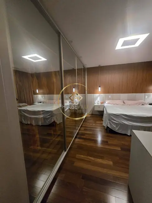 Casa de Condomínio com 5 quartos à venda, 430m2 em Sao Jose Dos Campos - SP - imagem 8 Foto 8 de Casa de Condomínio com 5 quartos à venda, 430m2 em Sao Jose Dos Campos - SP