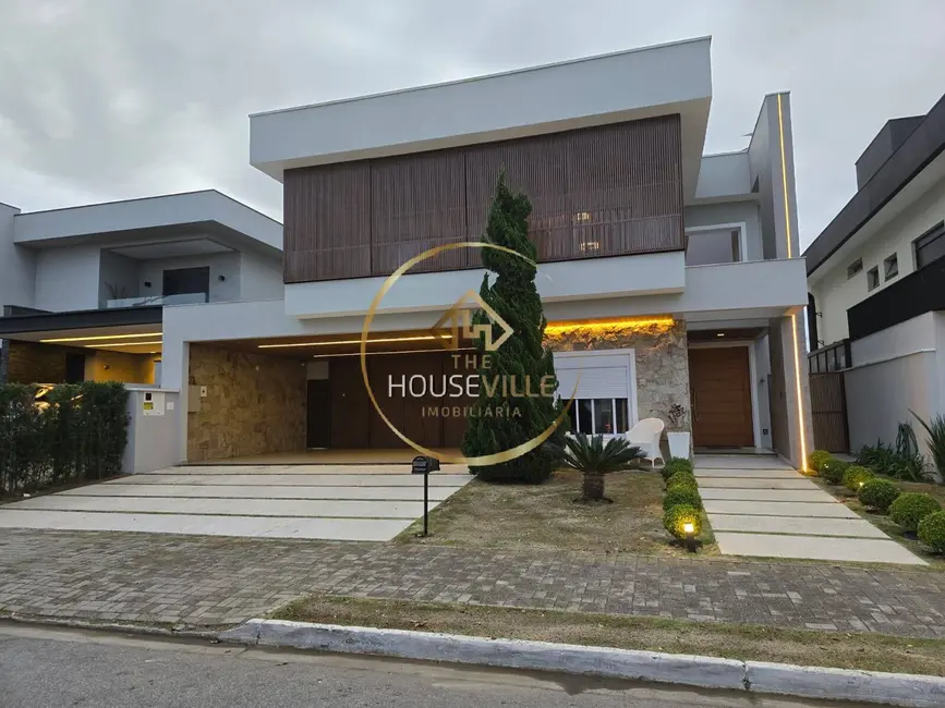 Casa de Condomínio com 5 quartos à venda, 430m2 em Sao Jose Dos Campos - SP - imagem 1 Foto 1 de Casa de Condomínio com 5 quartos à venda, 430m2 em Sao Jose Dos Campos - SP