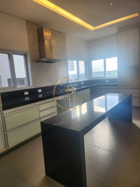 Casa de Condomínio com 4 quartos à venda e para alugar, 450m2 em Sao Jose Dos Campos - SP - imagem 4 Foto 4 de Casa de Condomínio com 4 quartos à venda e para alugar, 450m2 em Sao Jose Dos Campos - SP