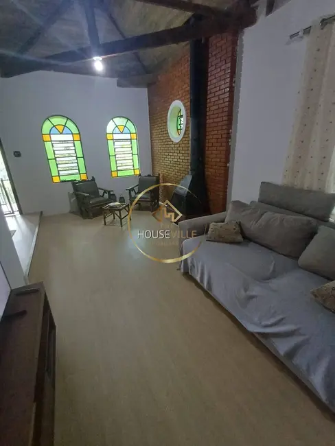 Chácara com 4 quartos à venda, 5400m2 em Sao Jose Dos Campos - SP - imagem 3 Foto 3 de Chácara com 4 quartos à venda, 5400m2 em Sao Jose Dos Campos - SP