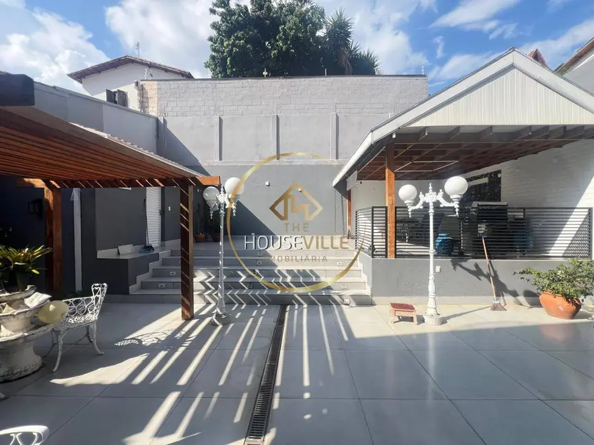 Casa com 4 quartos à venda, 296m2 em Sao Jose Dos Campos - SP - imagem 3 Foto 3 de Casa com 4 quartos à venda, 296m2 em Sao Jose Dos Campos - SP