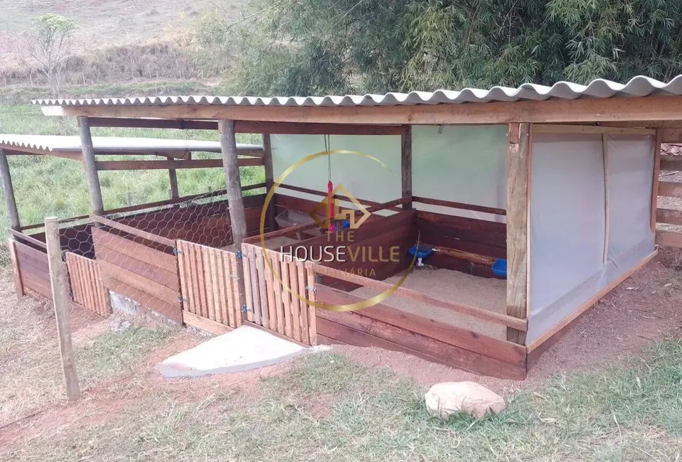 Chácara com 2 quartos à venda, 12000m2 em Paraibuna - SP - imagem 8 Foto 8 de Chácara com 2 quartos à venda, 12000m2 em Paraibuna - SP