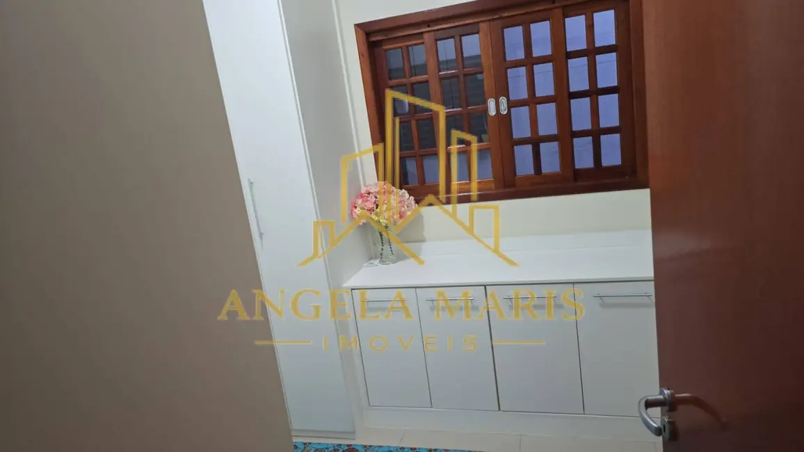 Foto 8 de Casa com 3 quartos à venda, 90m2 em Loteamento Villa Branca, Jacarei - SP