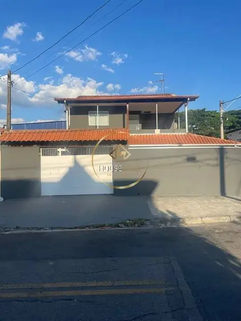 Casa com 3 quartos à venda, 139m2 em Sao Jose Dos Campos - SP - imagem 1 Foto 1 de Casa com 3 quartos à venda, 139m2 em Sao Jose Dos Campos - SP