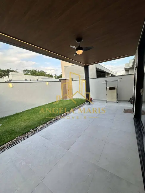 Foto 9 de Casa de Condomínio com 4 quartos à venda, 182m2 em Jardim Jacinto, Jacarei - SP