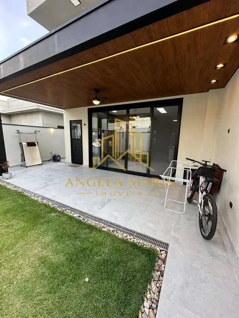 Foto 8 de Casa de Condomínio com 4 quartos à venda, 182m2 em Jardim Jacinto, Jacarei - SP