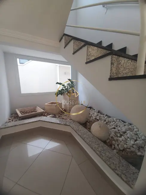 Foto 7 de Casa de Condomínio com 4 quartos à venda, 320m2 em Sao Jose Dos Campos - SP