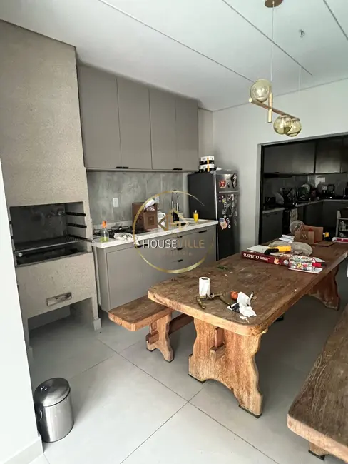 Foto 7 de Sobrado com 4 quartos à venda, 268m2 em Sao Jose Dos Campos - SP