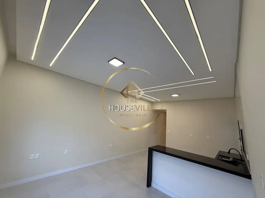 Casa com 3 quartos à venda, 80m2 em Sao Jose Dos Campos - SP - imagem 2 Foto 2 de Casa com 3 quartos à venda, 80m2 em Sao Jose Dos Campos - SP