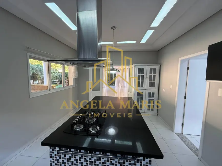 Casa de Condomínio com 4 quartos à venda, 500m2 em Jardim Paraíba, Jacarei - SP - imagem 5 Foto 5 de Casa de Condomínio com 4 quartos à venda, 500m2 em Jardim Paraíba, Jacarei - SP