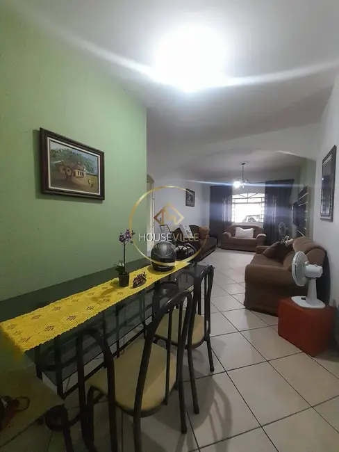 Casa com 3 quartos à venda, 165m2 em Sao Jose Dos Campos - SP - imagem 2 Foto 2 de Casa com 3 quartos à venda, 165m2 em Sao Jose Dos Campos - SP