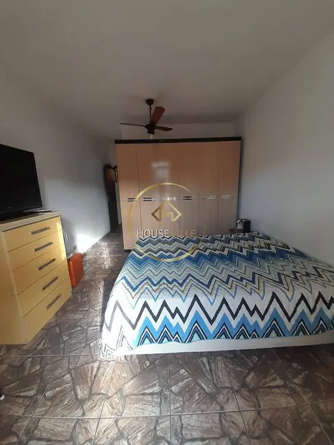 Casa com 3 quartos à venda, 165m2 em Sao Jose Dos Campos - SP - imagem 9 Foto 9 de Casa com 3 quartos à venda, 165m2 em Sao Jose Dos Campos - SP