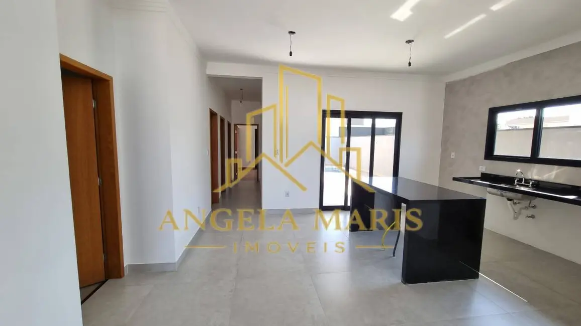 Foto 4 de Casa de Condomínio com 3 quartos à venda, 300m2 em Cacapava - SP