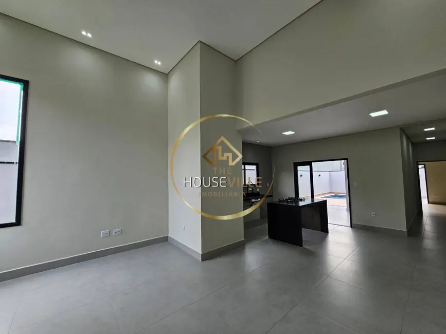 Foto 1 de Casa com 3 quartos à venda, 300m2 em Cacapava - SP