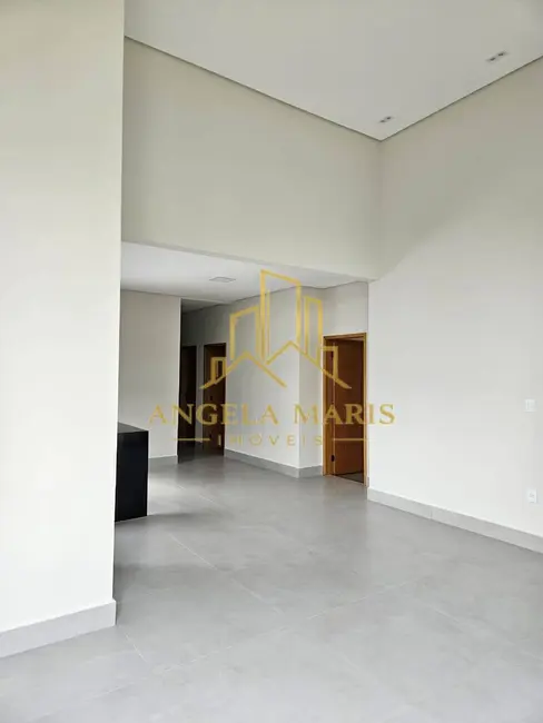 Foto 4 de Casa de Condomínio com 3 quartos à venda, 300m2 em Cacapava - SP