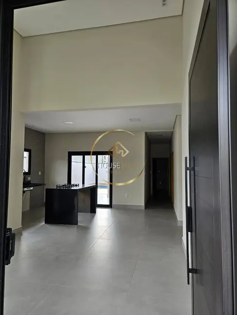 Foto 2 de Casa com 3 quartos à venda, 300m2 em Cacapava - SP
